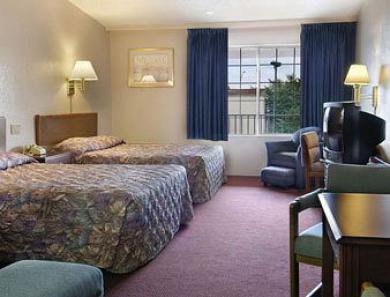 Rodeway Inn & Suites Denver Room photo